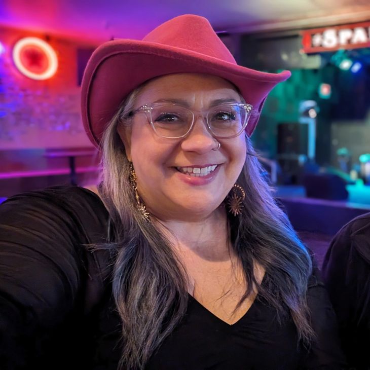 Tika Moon, host at Edgy Open Mic in Santa Rosa, CA