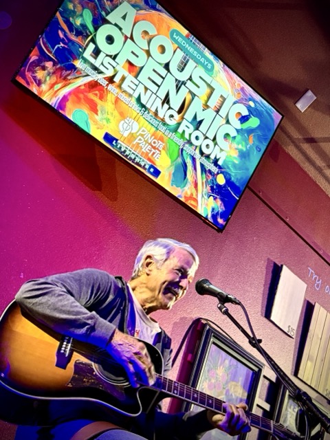 Steve Faria performs at Pinot's Palette Acoustic Open Mic Listening Room in Livermore