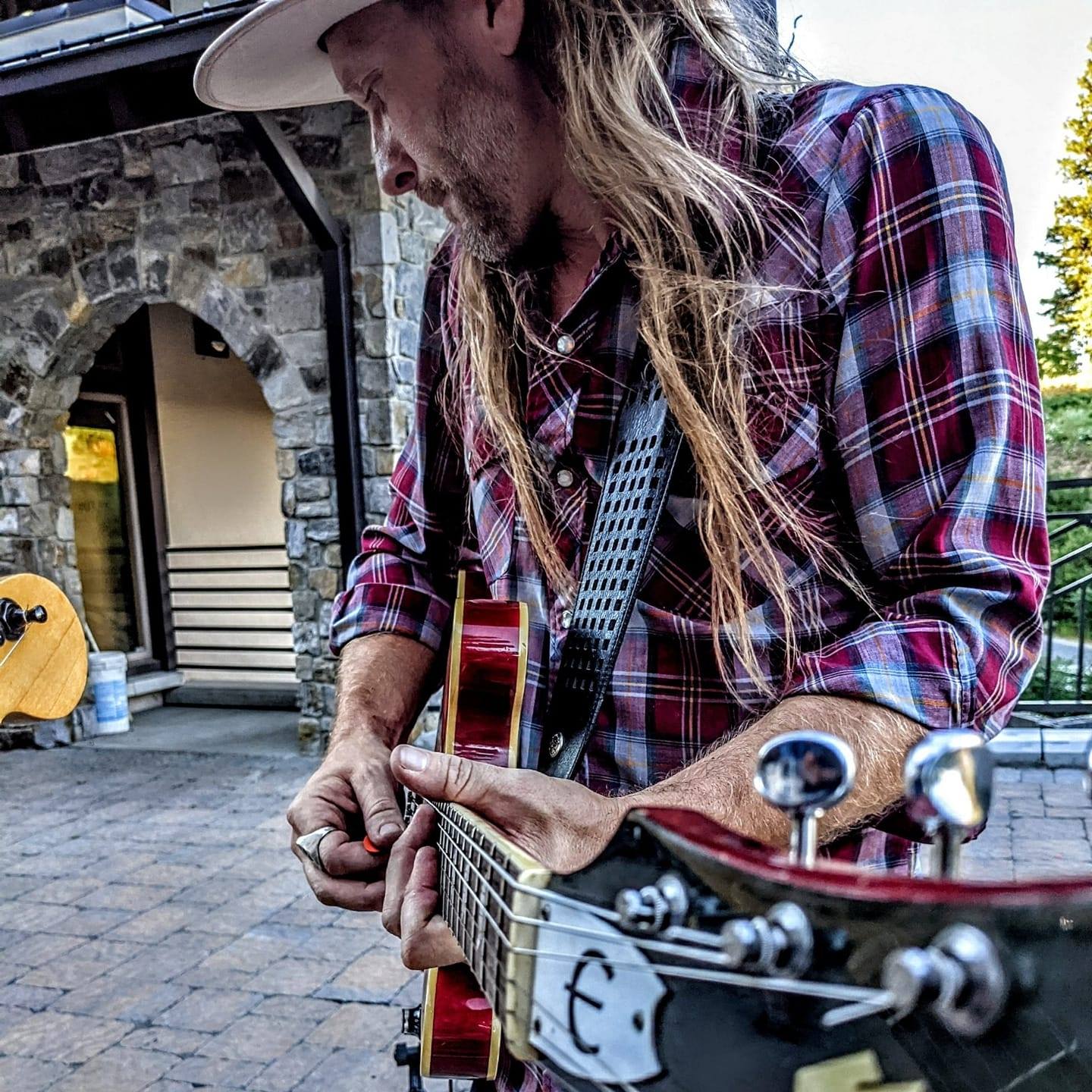 Sam Hamby, host at 8-Ball Open Mic Night in Cotati, CA