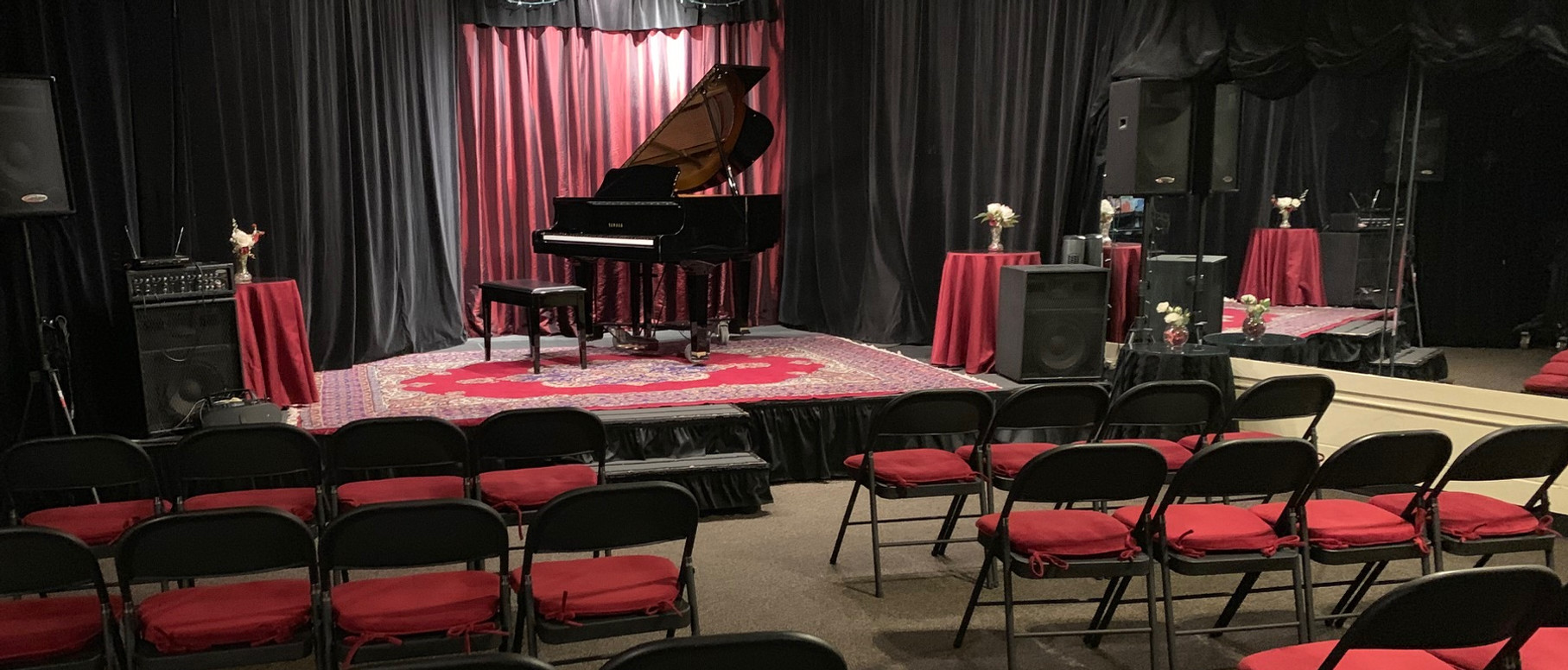 Photo of the performance area at Lamorinda in Downtown Lafayette, Lafayette, CA