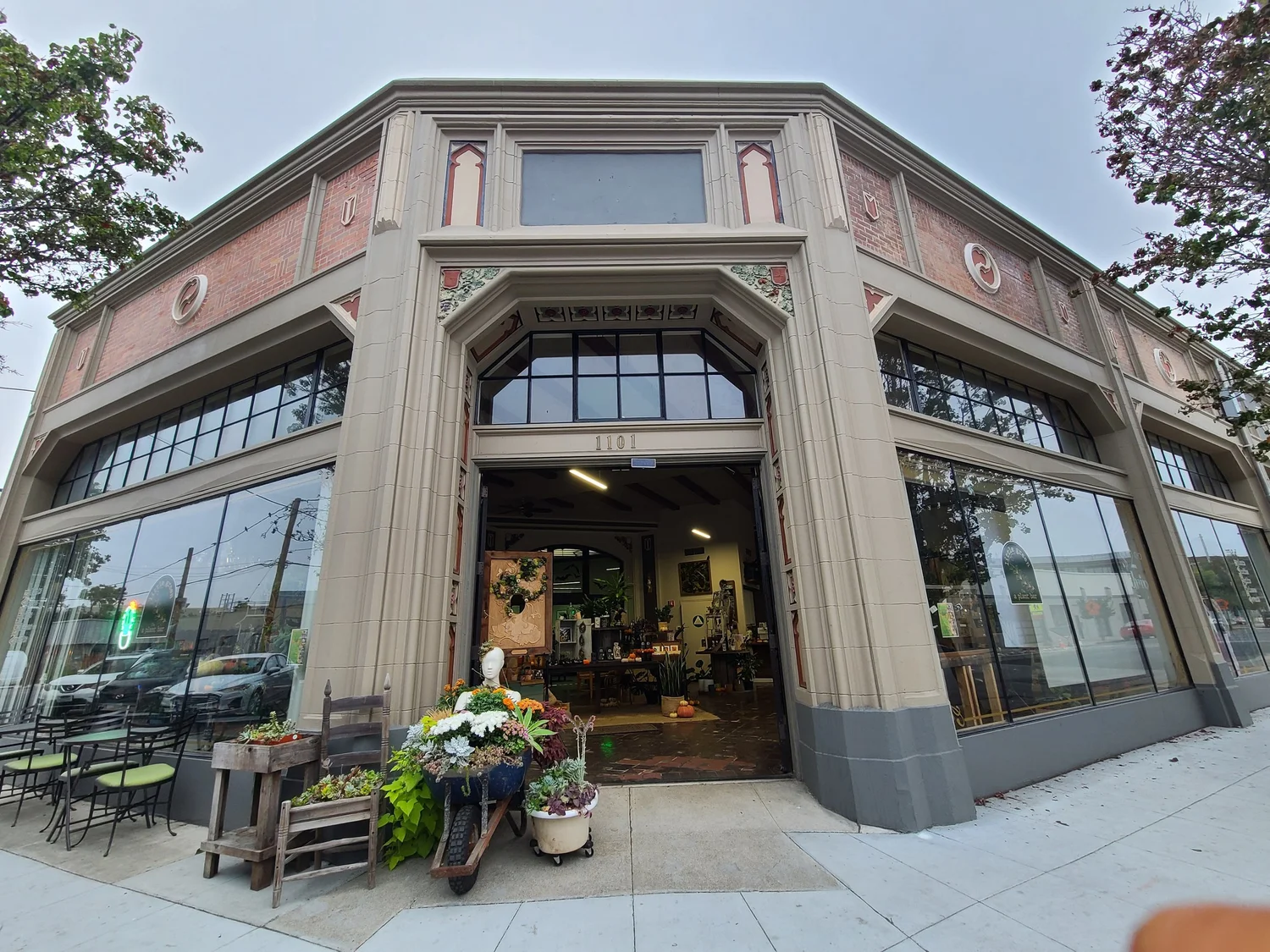 Photo of the front of Little Green Plant Bar in Redwood City, CA