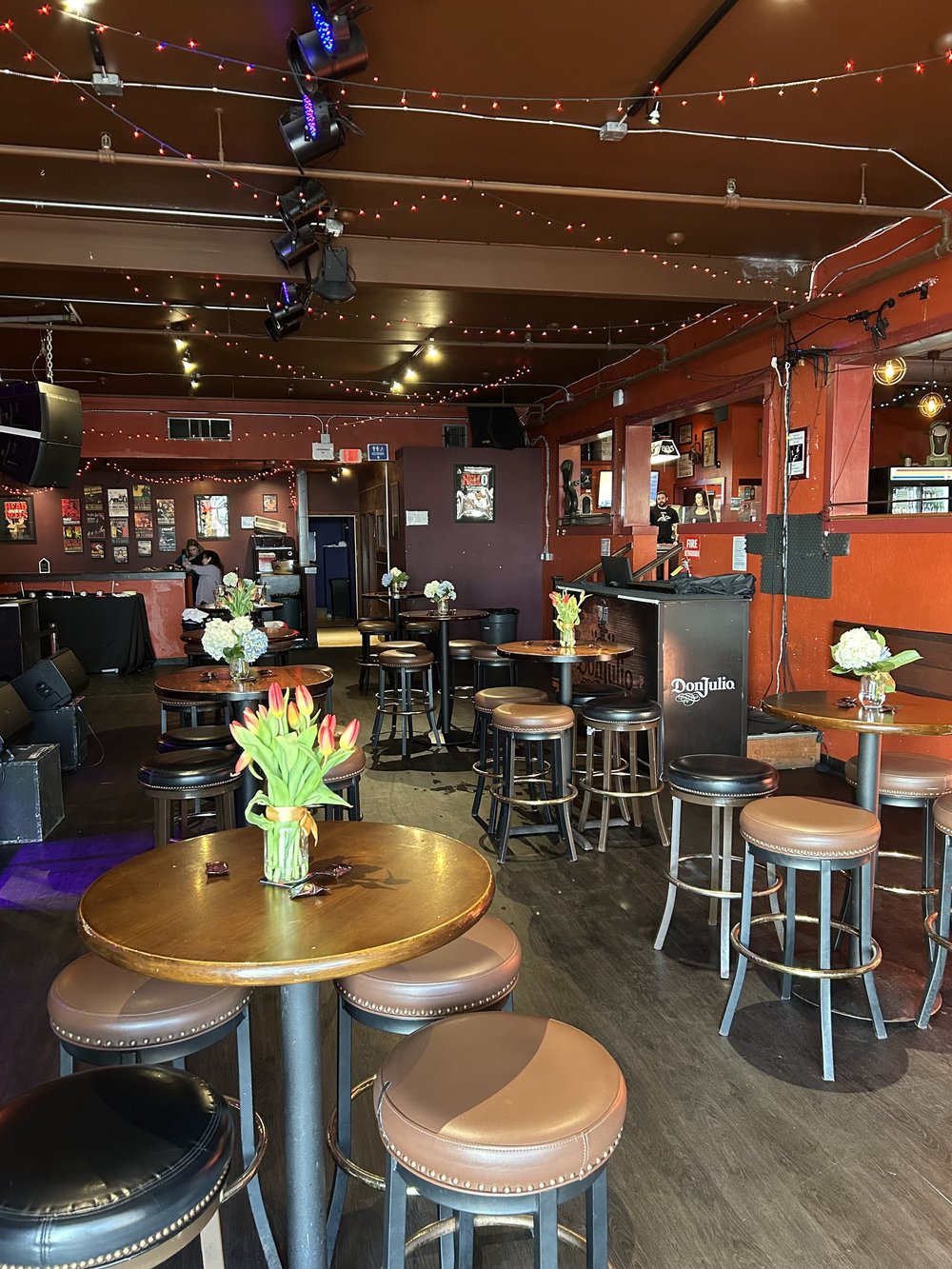 Photo taken of the party atmosphere vibe inside of music venue Longboard in Pacifica